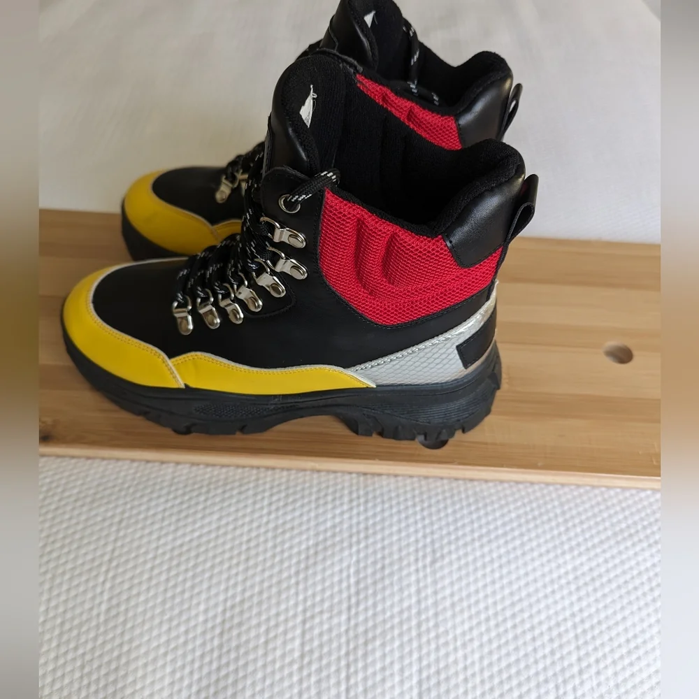 Wanted women's Caution Extreme Sneaker Bootie multicolor Size 6 Yellow And Red
